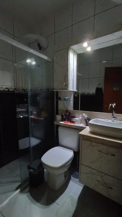 Casa com 03 dormitórios, sendo 01 suíte no bairro Rondônia  