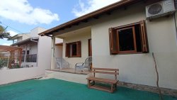 Casa com 03 dormitórios, sendo 01 suíte no bairro Rondônia  