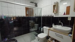 Casa com 03 dormitórios, sendo 01 suíte no bairro Rondônia  