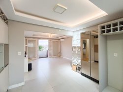 Apartamento com 03 dormitórios no bairro Boa Vista  
