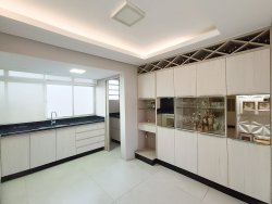 Apartamento com 03 dormitórios no bairro Boa Vista  