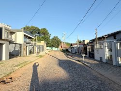 Casa com 03 suítes no bairro Campestre 