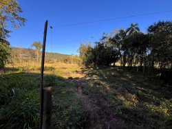 Sítio de 2 hectares na Lomba Grande 