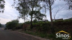 Terreno com 432m² no bairro Petrópolis 