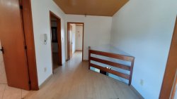 Casa com 04 dormitórios no Bairro Operário  
