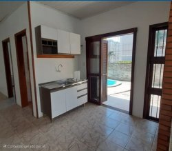 Casa com 04 dormitórios no Bairro Operário  
