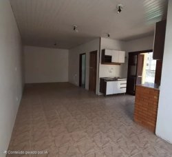 Casa com 04 dormitórios no Bairro Operário  