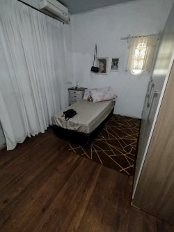 Casa com 03 dormitórios no bairro Santo Afonso 