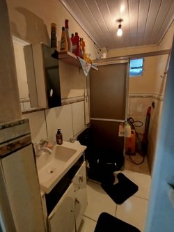 Casa com 03 dormitórios no bairro Santo Afonso 