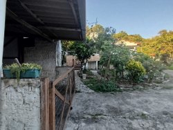 Casa com 03 dormitórios no bairro Santo Afonso 