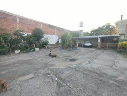 Casa com 03 dormitórios no bairro Santo Afonso 