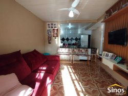 Casa com 03 dormitórios no bairro Canudos 