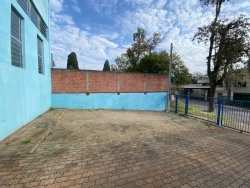 Pavilhão com 315m² para locação no bairro Lomba Grande 