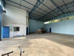 Pavilhão com 315m² para locação no bairro Lomba Grande 
