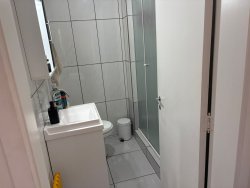 Apartamento com 02 dormitórios para locação no bairro Ouro Branco  