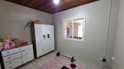 Casa de 03 dormitórios no bairro Imigrante Norte 