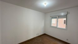 Apartamento com 02 dormitórios no Residencial Cine Brasil 