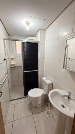 Apartamento com 02 dormitórios no Residencial Cine Brasil 