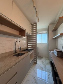 Apartamento com 02 dormitórios no Residencial Porto Marabella 