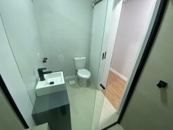 Apartamento com 02 dormitórios no Edifício Sinuelo II 