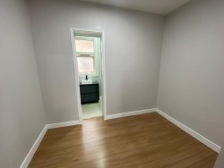 Apartamento com 02 dormitórios no Edifício Sinuelo II 