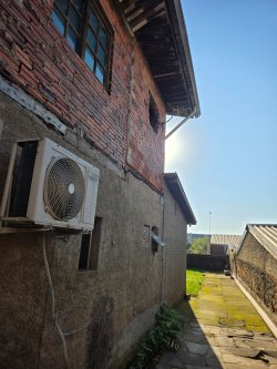 Casa com 04 dormitórios no bairro Ideal 