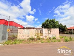 Terreno com construção com 270m² no bairro Guarani 