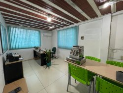 Pavilhão logístico com 548m² no bairro Rondônia 
