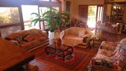 Casa com 04 dormitórios no Bairro Rondônia 