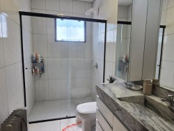 Sítio com 25.019m² no bairro Lomba Grande  