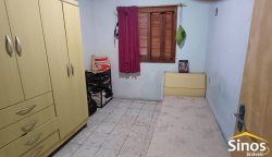 Casa com 05 dormitórios no bairro Vila Rosa 