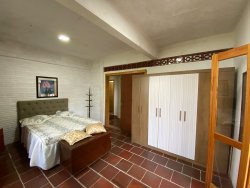 Casa com 02 dormitórios para locação no bairro Boa Vista 