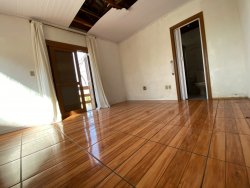 Casa com 03 dormitórios, sendo 01 suíte para locação no bairro Boa Vista 