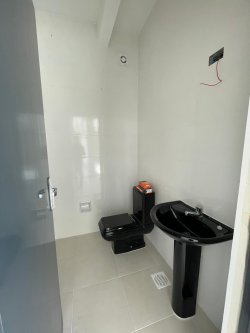 Sala comercial com 80m² para locação no Centro 