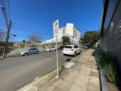 Sala comercial com 80m² para locação no Centro 