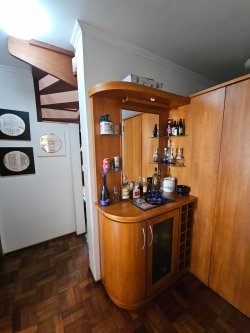 Casa com 05 dormitórios no bairro Ouro Branco 