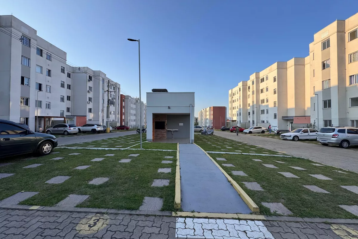 Apartamento com 02 dormitórios no Condomínio Gardens 