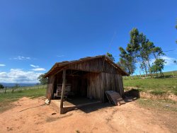 Sítio com 1,5 hectares em Santa Maria 
