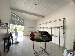 Sala comercial com 65m² no bairro Lomba Grande  