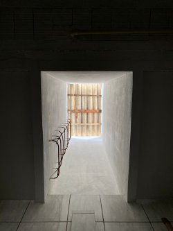 Sala comercial com 65m² no bairro Lomba Grande  