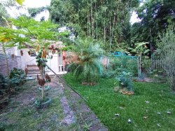 Casa com 02 dormitórios para locação no bairro Jardim Mauá  