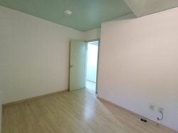 Casa com 02 dormitórios para locação no bairro Jardim Mauá  