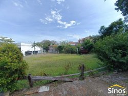 Terreno de esquina com 1.900m² com construção no bairro Ouro Branco 