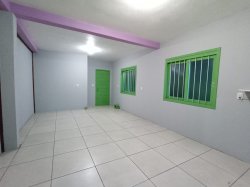 Casa com 02 dormitórios no bairro Jardim Mauá 