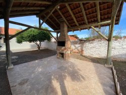 Casa com 03 dormitórios no bairro Feitoria 