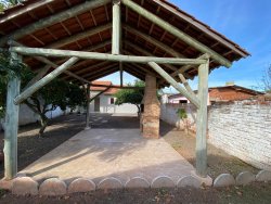 Casa com 03 dormitórios no bairro Feitoria 