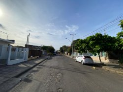Casa com 03 dormitórios no bairro Feitoria 
