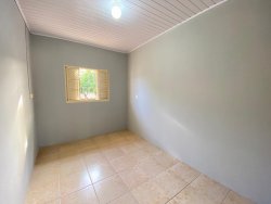 Casa com 03 dormitórios no bairro Feitoria 
