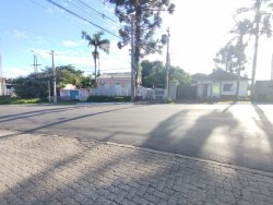 Terreno com 485,64m² com construção no bairro Rondônia 