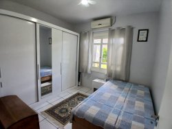 Casa com 03 dormitórios no bairro Jardim Mauá 
